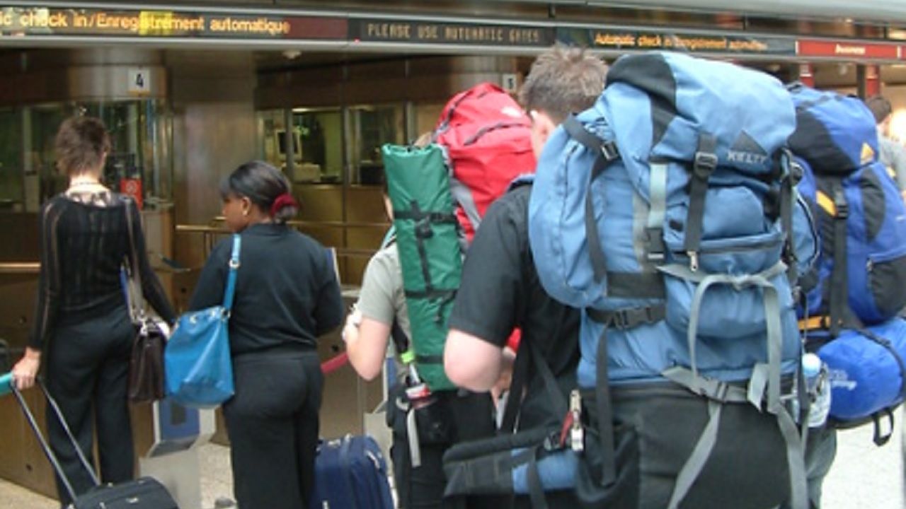 backpacking hotels bangkok